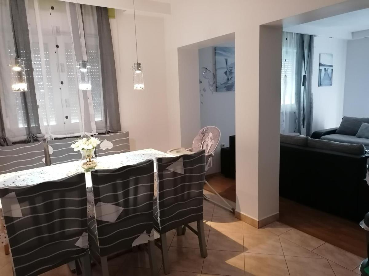 Apartment Suncica Pula Exteriör bild